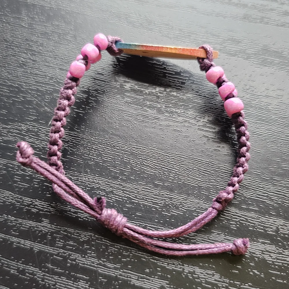 Vintage Maui Surfboard Bracelet Purple String w/ Pink Beads OS